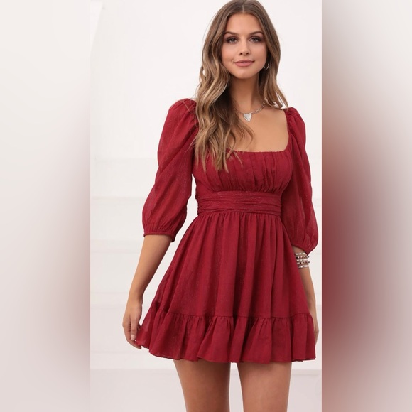 Red backless mini dress - Picture 8 of 9